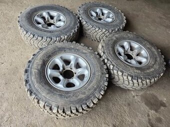 31x10,5 R15 Mitsubishi Pajero