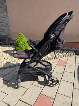 CYBEX Beezy Black Magic Black