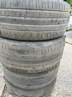 Predám použité pneumatiky Vredestein 235/45 ZR18