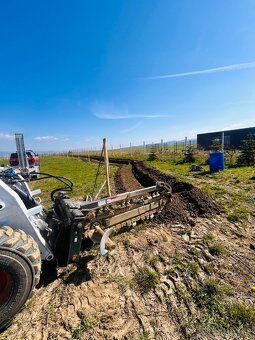Drážkovanie/ Ryhovanie rýh-Trencher bobcat highflow