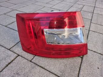 Zadné ĺave svetlo Škoda octavia 3