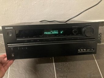 Predám ONKYO zosiloač TXNR 525 plus boxy