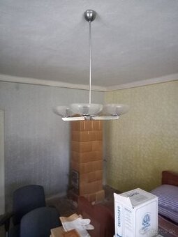 Luster zo zač. 20 stor.