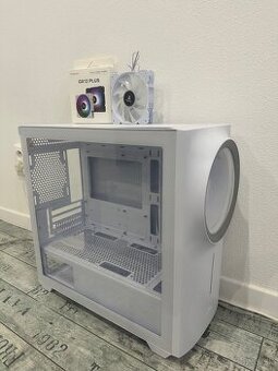 Biela PC skrinka