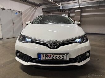 Toyota Auris combi 1.6 97kW, facelift,SK auto,ťažné