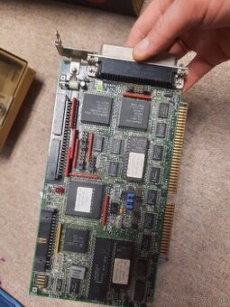 Retro ISA SCSI radič Adaptec AHA-1540B/42B
