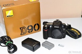 Nikon D90 + příslušenství - 1