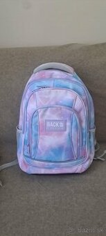 Školský batoh pre I a II stupeň  BackUp (iba týždeň použitý)