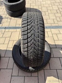 205/60R16 Dunlop