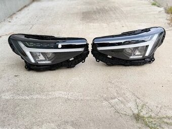 VOLVO XC40 II 2 LIFT Predne FULL LED SVETLA
