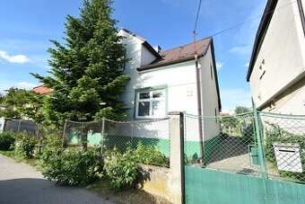 Pezinok: rodinný dom v širšom centre na pozemku 783m2