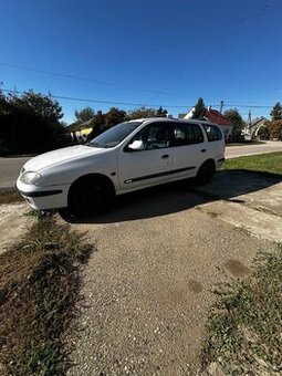 Renault Megane kombi 1,6 benzin r.v. 2002