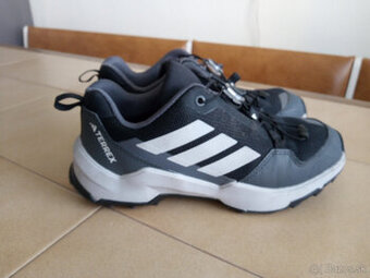 Vodeodolne botasky ADIDAS Terrex.