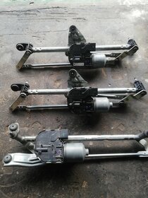 Motorček stieračov s mechanizmom