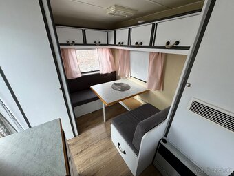 Karavan Chateau 380