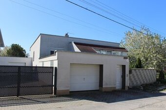Predám 7-izb. RD, Most pri Bratislave,1133 m², veľká záhrada