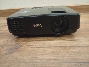 BenQ TH585P
