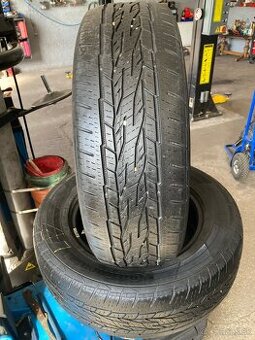 Letné pneu 2ks 215/65R16 viem aj prezuť