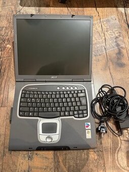 TravelMate 663LMi