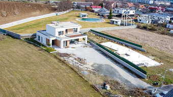 TOP CENA IBA DO 31.08. DIZAJNOVÁ VILA ZA 730.000,- EUR