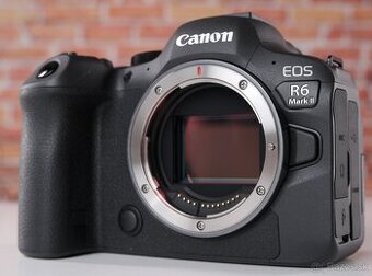 Kupim Canon R6 Mark II