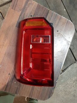 Zadne lave svetlo vw caddy
