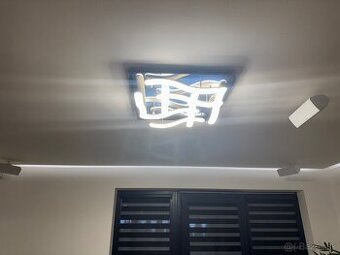 Stropné svietidlo do obyvacej izby