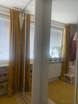 Vstavana skrina na mieru za odvoz