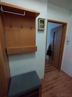 Predám predsieňovú zostavu