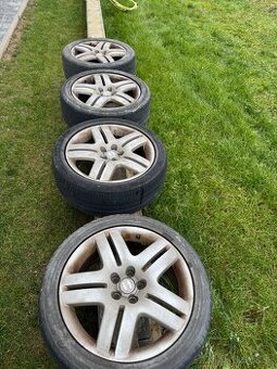 Elektróny - Seat Leon