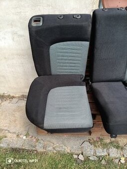 Grande punto sedadla