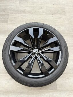 R21 ORIG. KOLA SUZUKA VW TOUAREG R-LINE 285/45/21