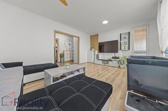 PLUS REALITY| Priestranný 3-izbový byt v meste DS na predaj