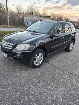 Predám Mercedes-Benz ML 320 CDI