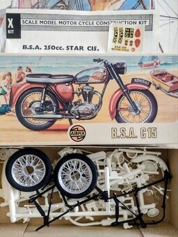 Plastikové modely motoriek