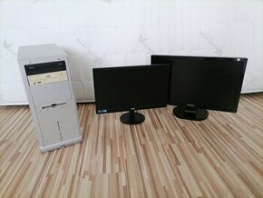 PC  + 2 monitory
