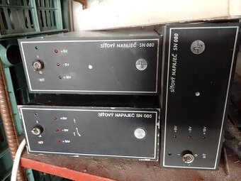 Napájací zdroj PMD85 PMI80