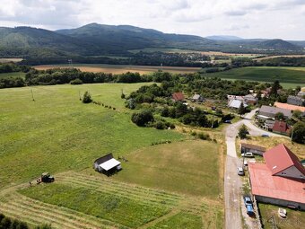 Stavebný pozemok 798 m2, KOŠICKÝ KLEČENOV - Borda