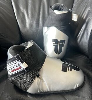 Kickbox detské topánočky, chrániče nôh, papučky
