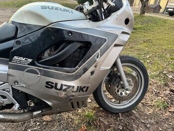 Suzuki gsx 750F na opravu alebo diely