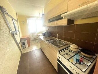 Exkluzívne na predaj pekný 2,5 izbový byt v Bánovciach n/B-