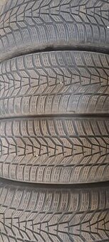Predám 4ks jazdené zimné 235/60r18-107H Hankook