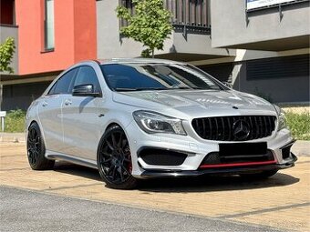 Mercedes-Benz CLA Kupé 45 AMG 4matic