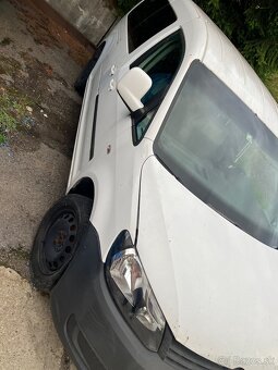 Rozpredam vw Caddy maxi 2013 1.6 bifuel CHGA