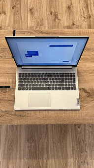 Notebook Lenovo IdeaPad Slim 5 16IAH8