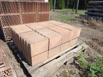 Stavebný materiál HELUZ