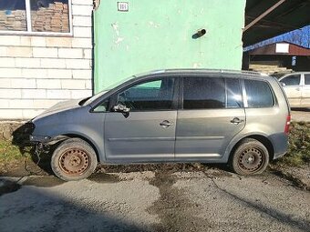 Predam diely z Touran 2,0 tdi 103kw.r.v.2003