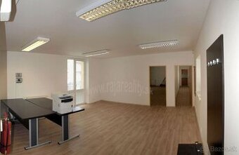 Administratívne priestory