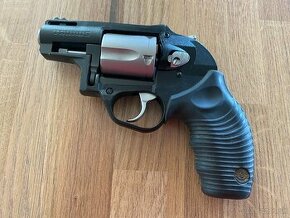Revolver TAURUS 605, kaliber 357 magnum