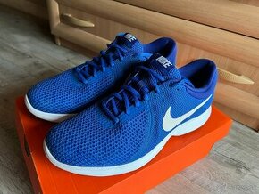 Topánky Nike Revolution 4 (Royal blue)  ako nové